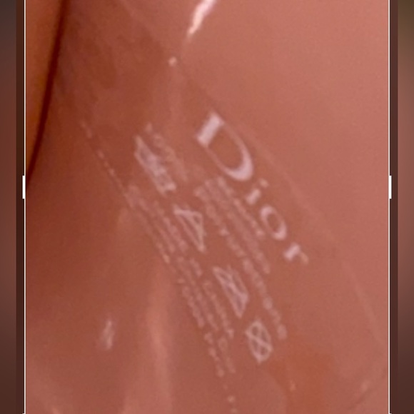 Christian Dior blush pink makeup bag - Picture 6 of 9